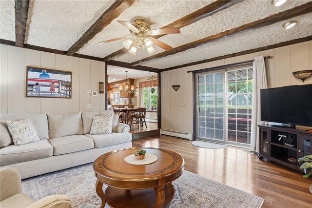 34 Robin Lane, West Warwick, RI 02893