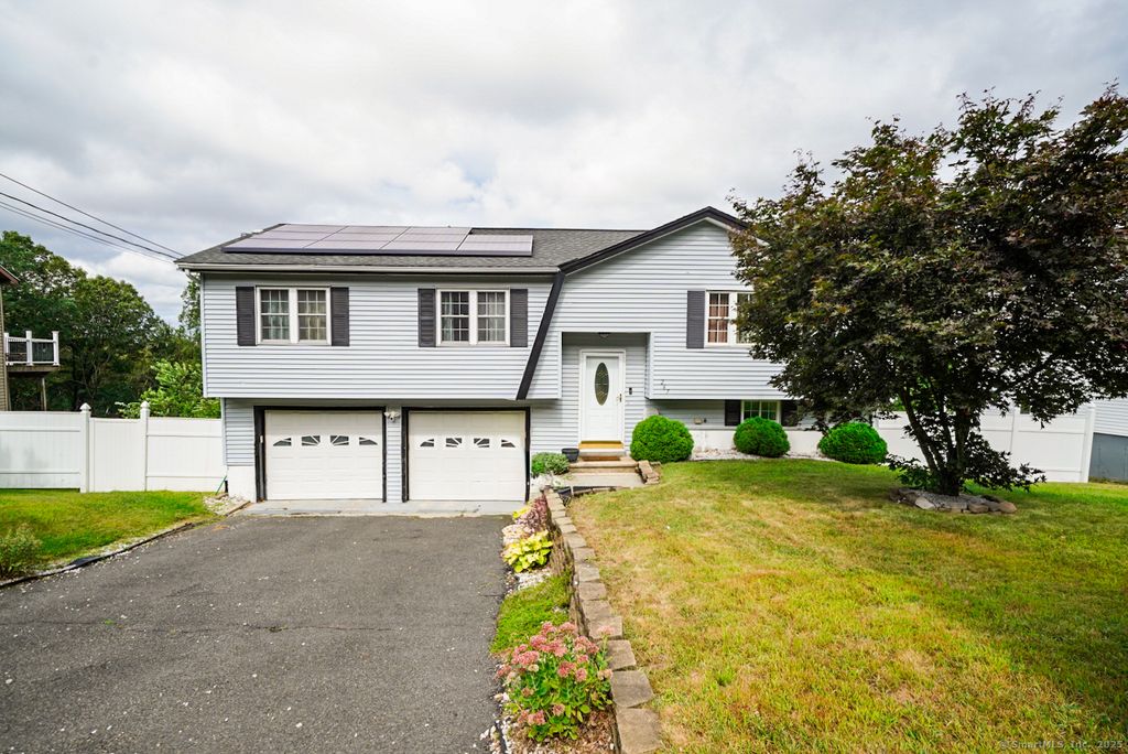 267 Fieldwood Road, Waterbury, CT 06704