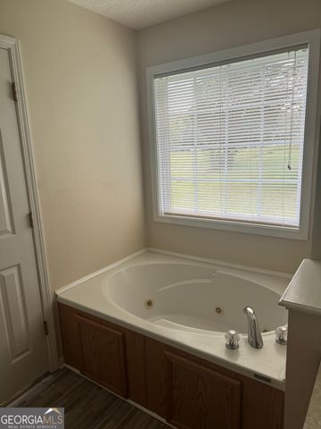 127 Mabry Road, Jackson, GA 30233