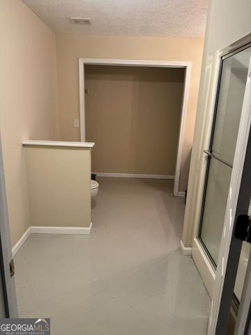 127 Mabry Road, Jackson, GA 30233