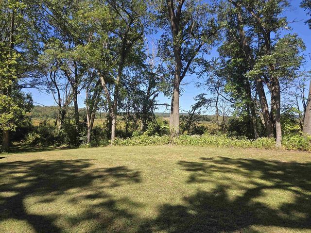 E13848 Dan Mar Court, Merrimac, WI 53561