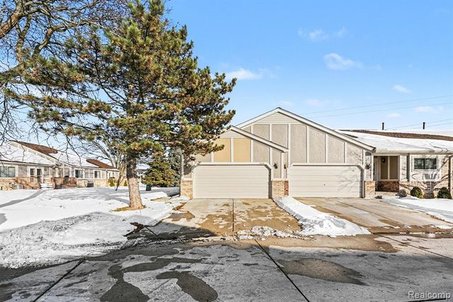 42146 Hidden Brook Drive, Clinton Township, MI 48038