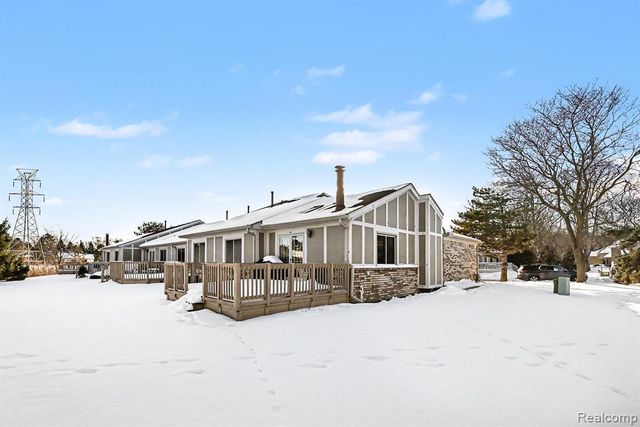 42146 Hidden Brook Drive, Clinton Township, MI 48038