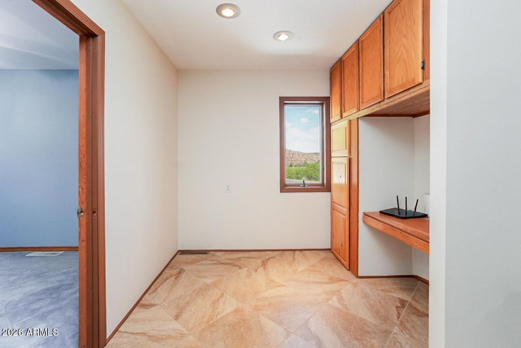 Image 16 of property listing at 10375 E Lynn Drive, Cornville, AZ 86325