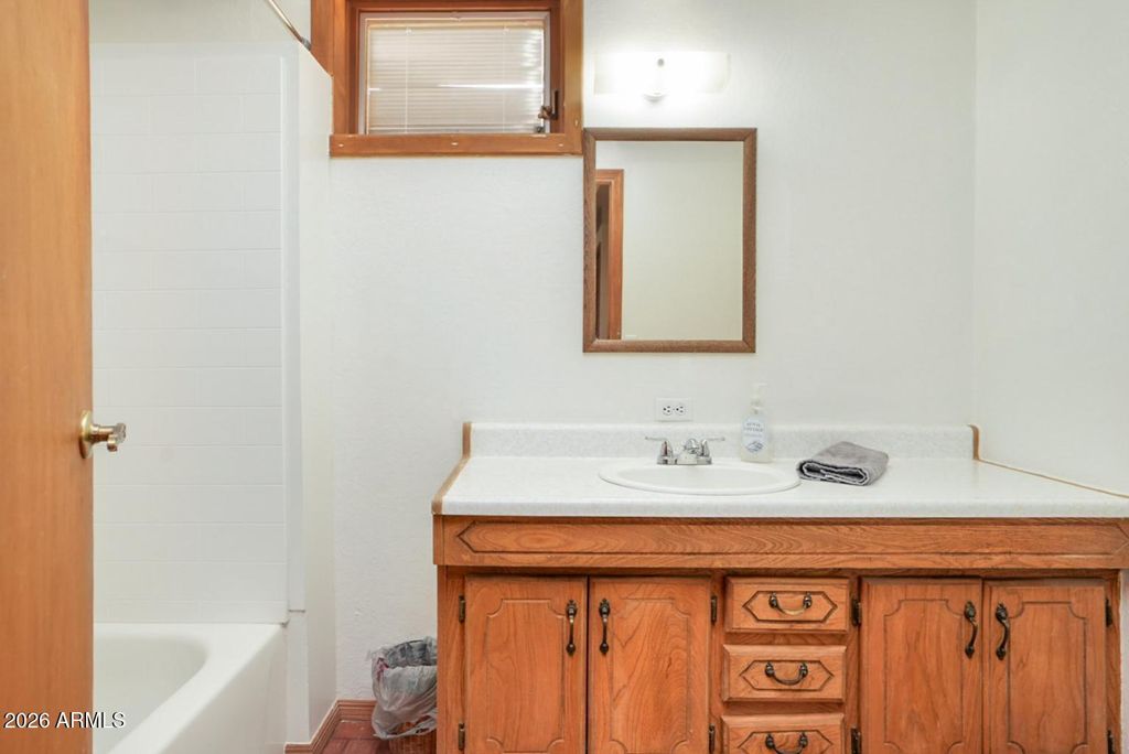 Image 34 of property listing at 10375 E Lynn Drive, Cornville, AZ 86325