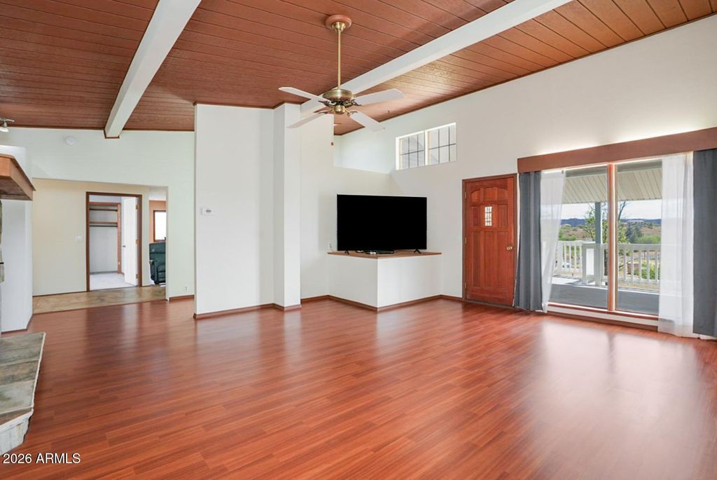 Image 4 of property listing at 10375 E Lynn Drive, Cornville, AZ 86325