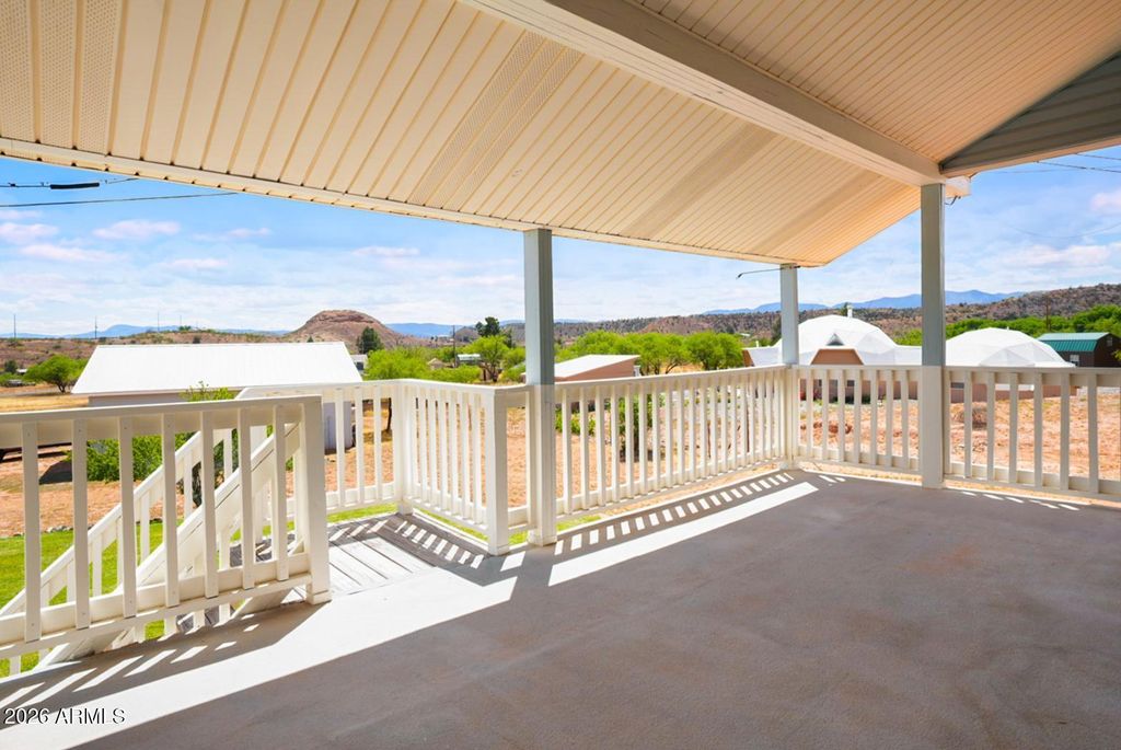 Image 5 of property listing at 10375 E Lynn Drive, Cornville, AZ 86325