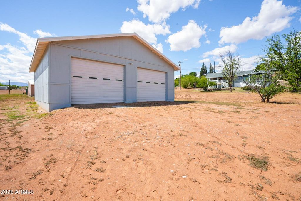 Image 60 of property listing at 10375 E Lynn Drive, Cornville, AZ 86325