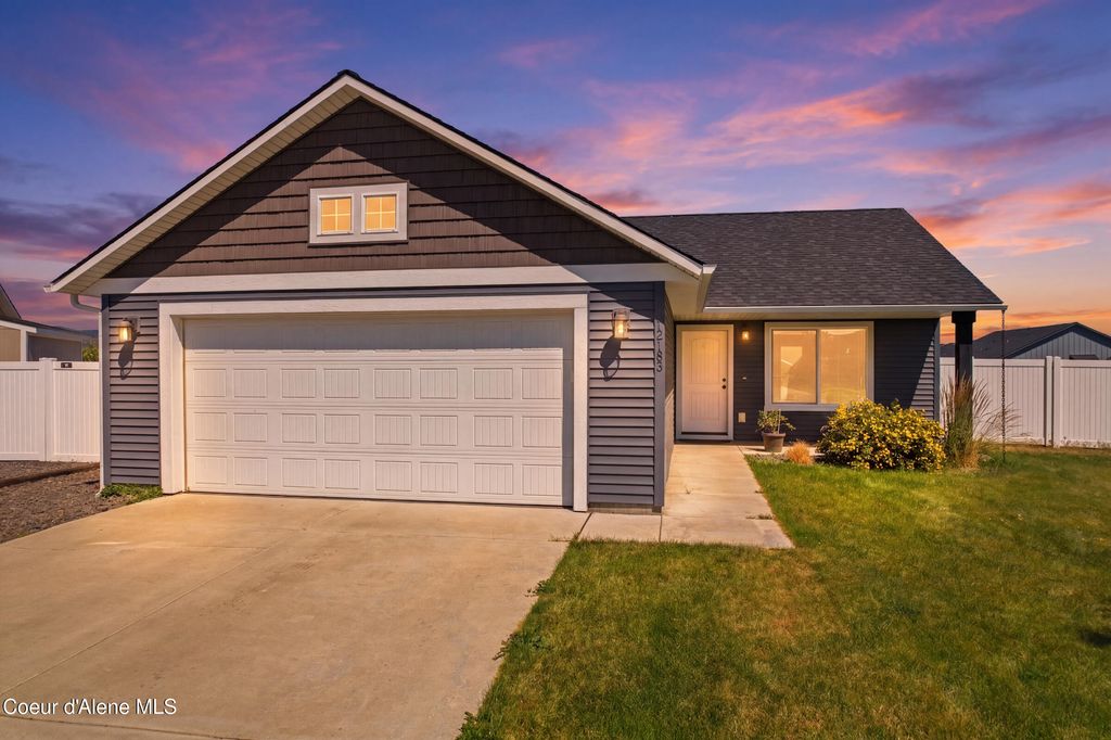 12183 N Gipper LOOP, Rathdrum, ID 83858 photo 2