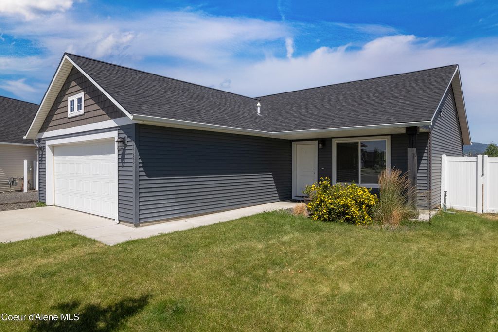 12183 N Gipper LOOP, Rathdrum, ID 83858 photo 3