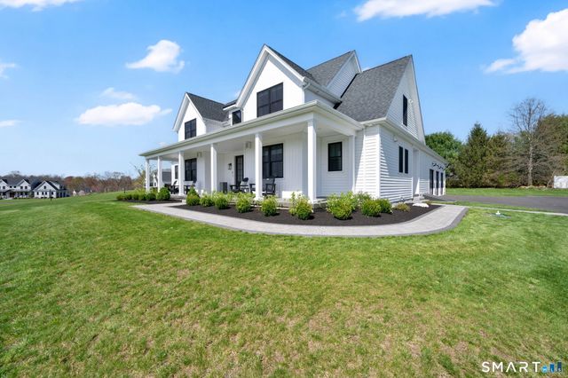3 Garnet Lane, Ellington, CT 06029