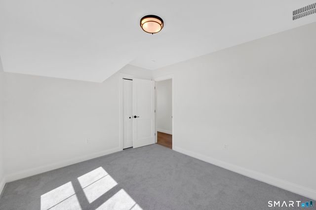 3 Garnet Lane, Ellington, CT 06029