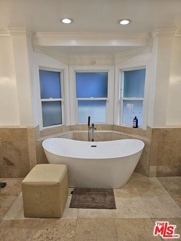 4218 Sepulveda Boulevard, Sherman Oaks, CA 91403