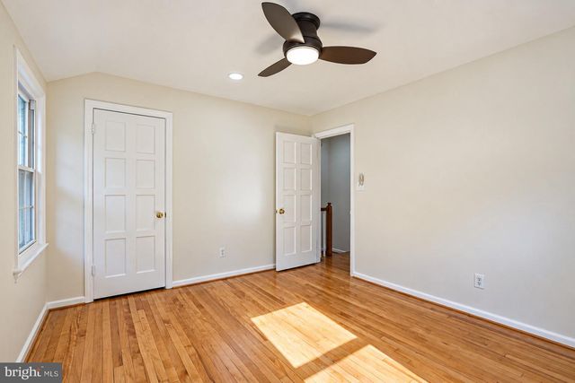 2708 FARMINGTON DR, Alexandria, VA 22303
