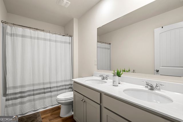1103 Shadow Glen Drive, Fairburn, GA 30213