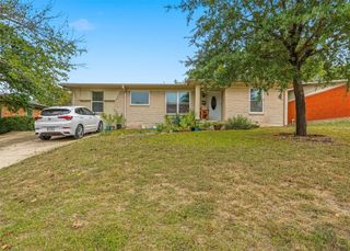 2223 Longwood Lane, Dallas, TX 75228