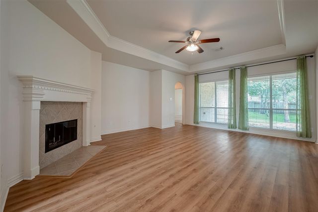 14 Pomerelle Place, The Woodlands, TX 77382