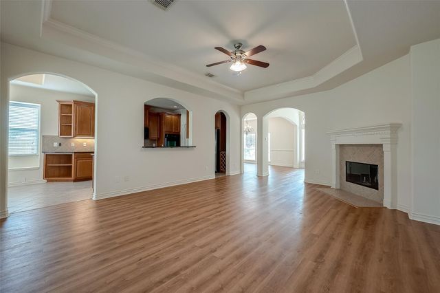 14 Pomerelle Place, The Woodlands, TX 77382