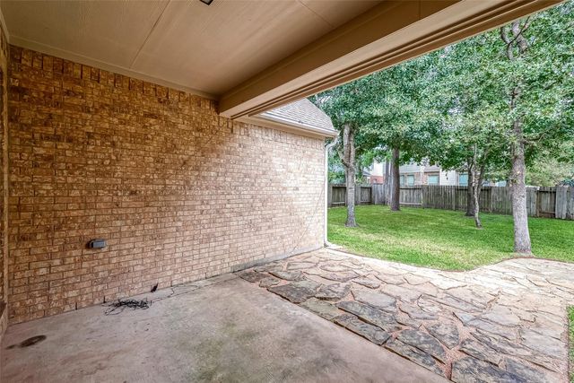 14 Pomerelle Place, The Woodlands, TX 77382