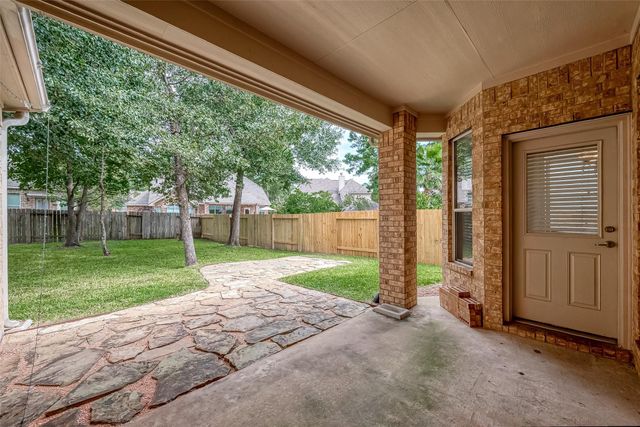14 Pomerelle Place, The Woodlands, TX 77382