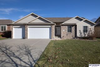 8336 Upton Grey Lane, Lincoln, NE 68516