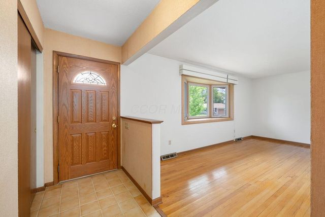 4941 Cheviot Drive, Columbus, OH 43220