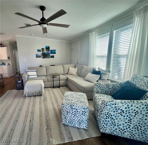 1115 Jade Lake PT, Naples, FL 34114