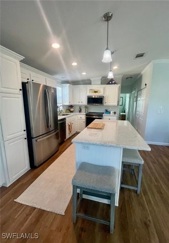 1115 Jade Lake PT, Naples, FL 34114