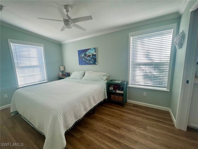 1115 Jade Lake PT, Naples, FL 34114