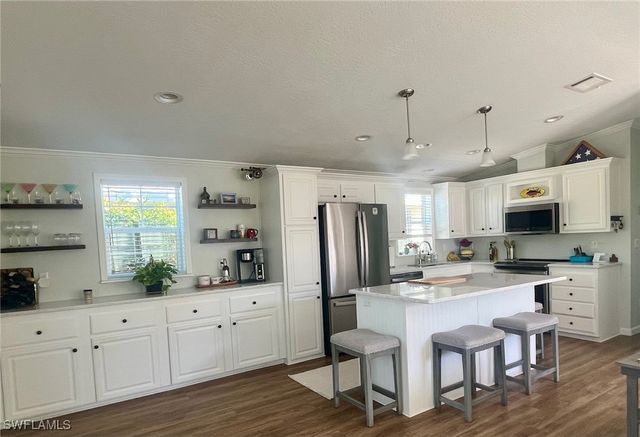 1115 Jade Lake PT, Naples, FL 34114