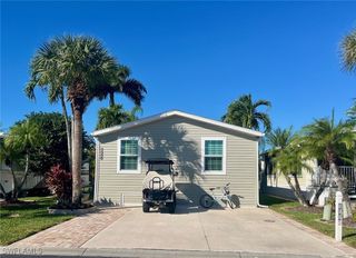 1115 Jade Lake PT, Naples, FL 34114