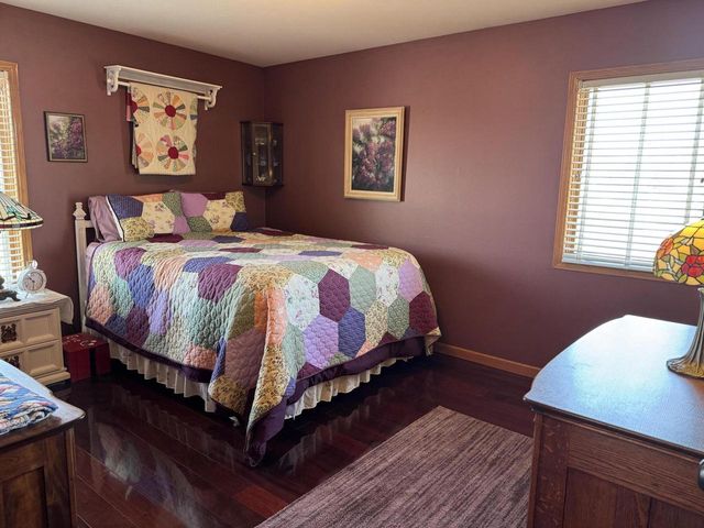 511 Small Farm ROAD, Mukwonago, WI 53149