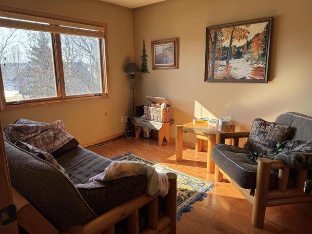 511 Small Farm ROAD, Mukwonago, WI 53149