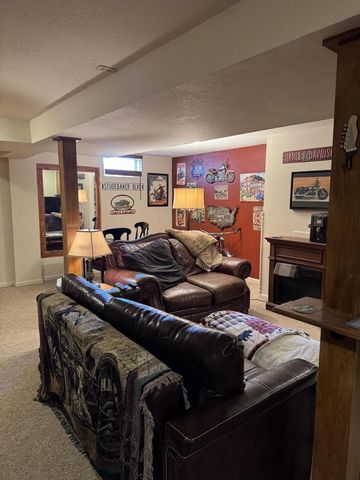 511 Small Farm ROAD, Mukwonago, WI 53149