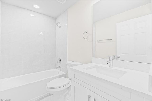 180 Peerless ST, Lehigh Acres, FL 33974