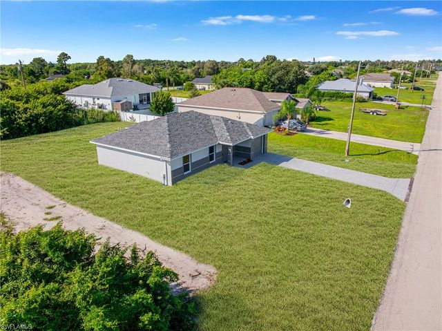 180 Peerless ST, Lehigh Acres, FL 33974