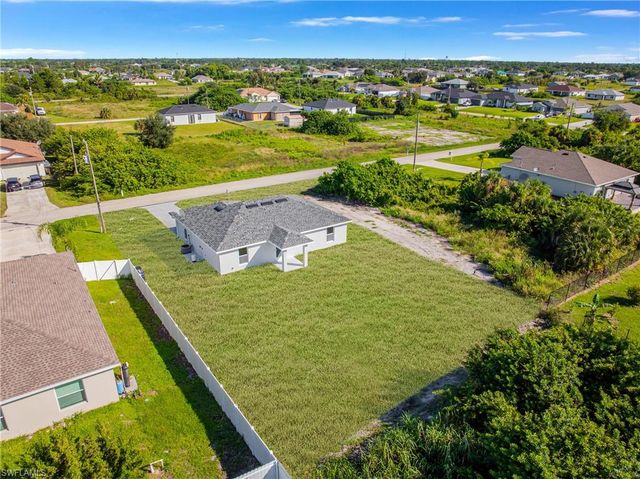 180 Peerless ST, Lehigh Acres, FL 33974