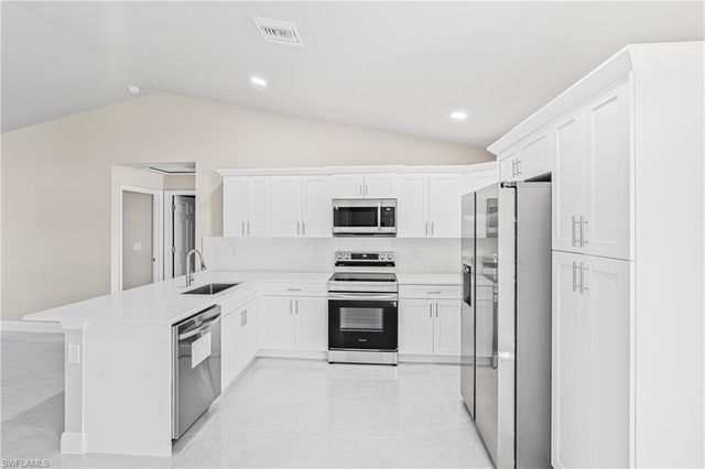 180 Peerless ST, Lehigh Acres, FL 33974