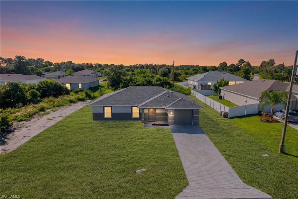 180 Peerless ST, Lehigh Acres, FL 33974
