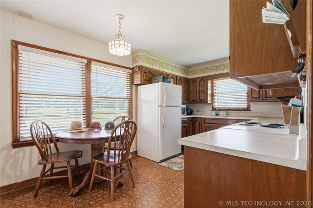 1201 W 46th Street, Tulsa, OK 74107