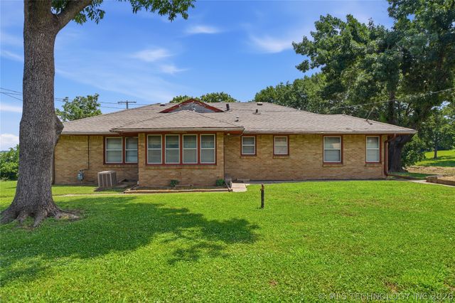 1201 W 46th Street, Tulsa, OK 74107
