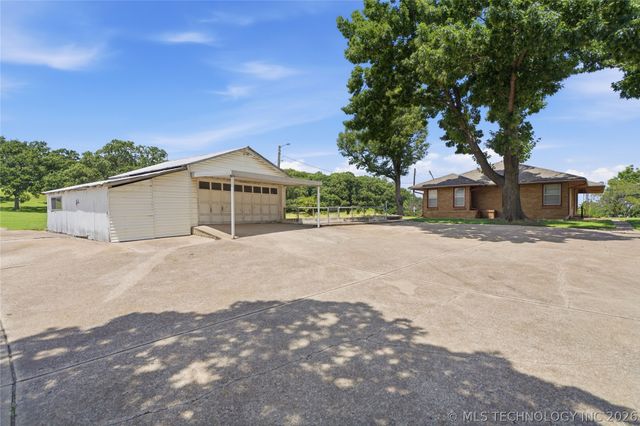 1201 W 46th Street, Tulsa, OK 74107