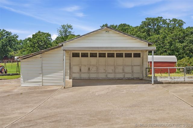 1201 W 46th Street, Tulsa, OK 74107