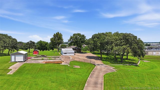 1201 W 46th Street, Tulsa, OK 74107