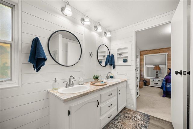 208 S Blueberry Pl, Spokane Valley, WA 99016