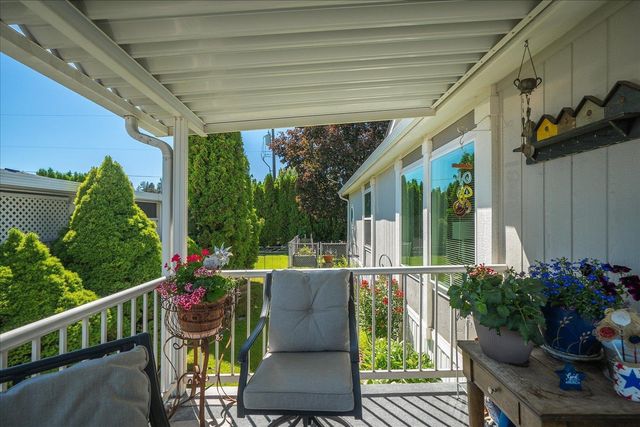 208 S Blueberry Pl, Spokane Valley, WA 99016