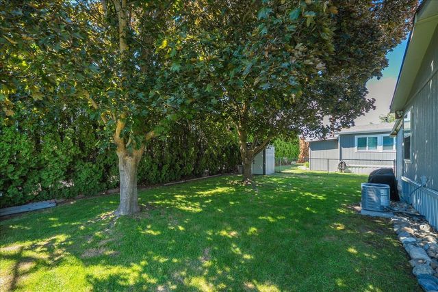 208 S Blueberry Pl, Spokane Valley, WA 99016