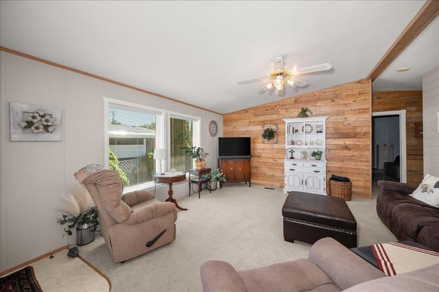 208 S Blueberry Pl, Spokane Valley, WA 99016