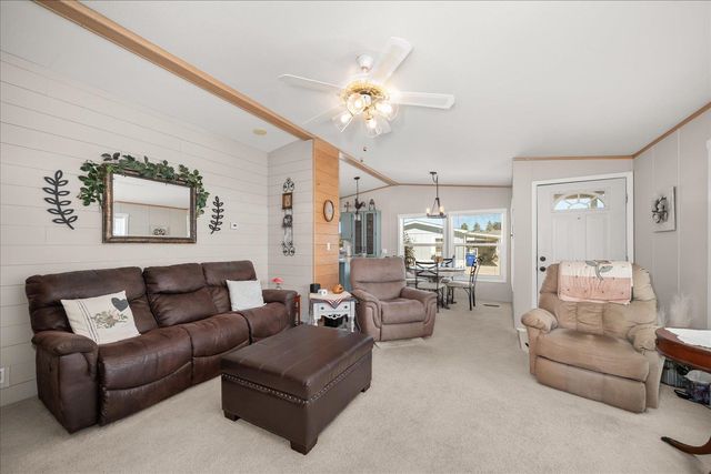 208 S Blueberry Pl, Spokane Valley, WA 99016