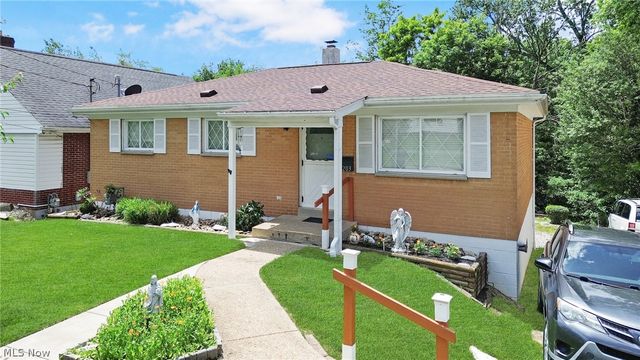 203 Opal Boulevard, Steubenville, OH 43952